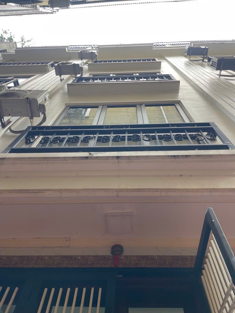 BÁN NHÀ HỒ TÙNG MẬU -CHỈ NHỈNH 7 TỶ- 5 TẦNG LONG LANH -FULL NỘI THẤT- Ở NGAY