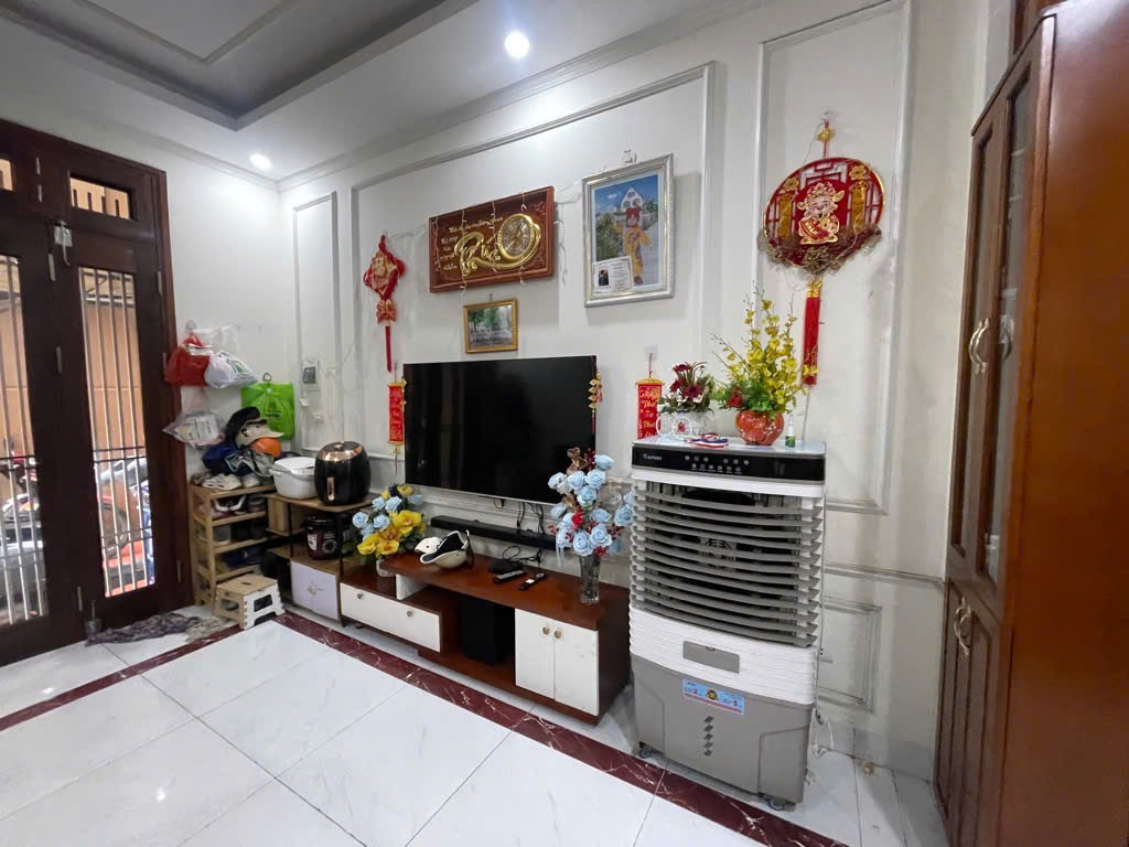 BÁN NHÀ HỒ TÙNG MẬU -CHỈ NHỈNH 7 TỶ- 5 TẦNG LONG LANH -FULL NỘI THẤT- Ở NGAY