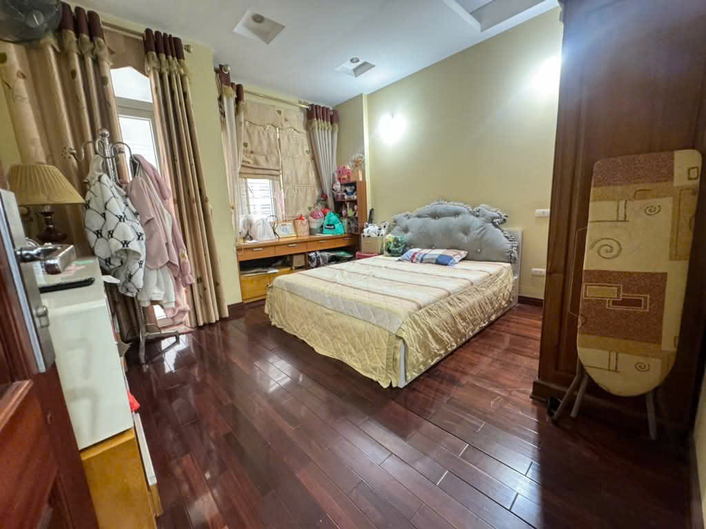 BÁN NHÀ MẶT PHỐ HỮU HƯNG - NAM TỪ LIÊM - GIÁ 7.5 TỶ- SỐ 52M2- KINH DOANH ĐỈNH