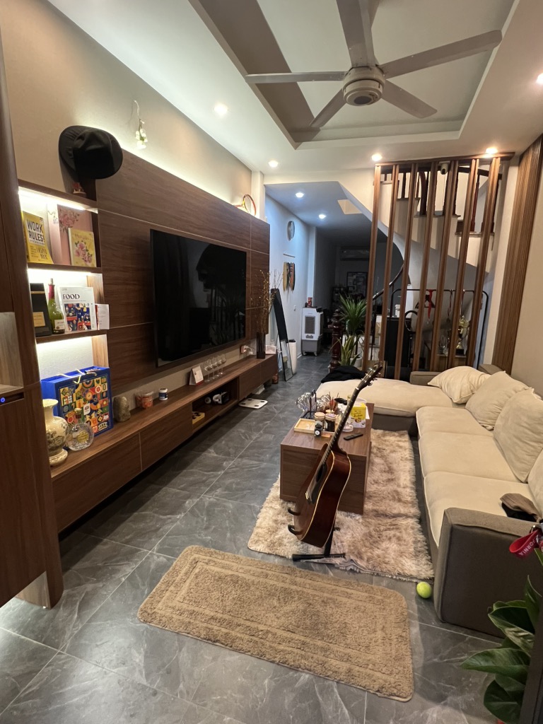 HIẾM NHÀ PHỐ HỮU HƯNG - TÂY MỖ - GIÁ 6.3 TỶ- SỐ 43M2- Ô TÔ QUA NHÀ - CẦN BÁN GẤP