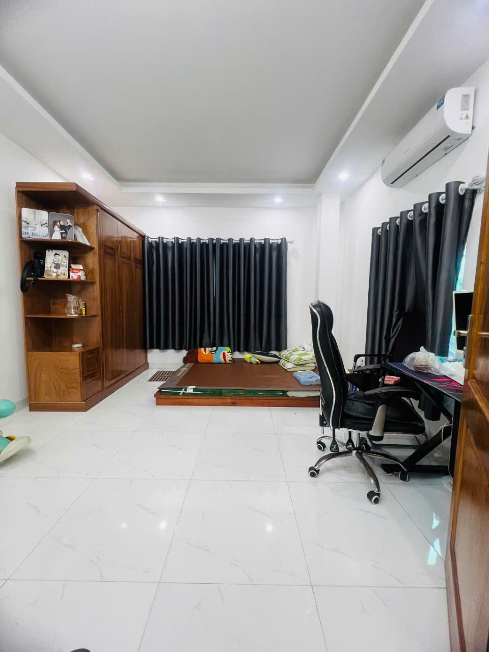 * BÁN GẤP TRẢ NGÂN HÀNG- LAI XÁ -GIÁ 4.950 TỶ- SỔ 36M- NHÀ MỚI 4 TẦNG Ở NGAY