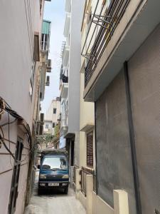 SIÊU PHẨM TRỊNH VĂN BÔ – Ô TÔ ĐỖ CỬA