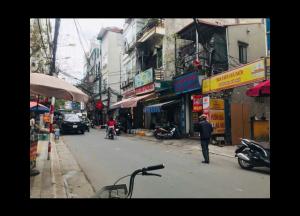 NHÀ ĐẸP DỐC TAM ĐA - HOÀNG HOA THÁM NGÕ THÔNG (10.7t)