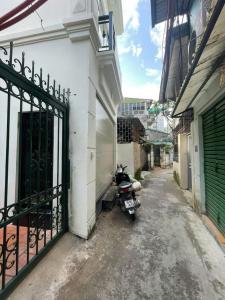 Nhà rất HIẾM ở Nghi Tàm 2 mặt thoáng - phố Tây dân trí cao (7,2t)
