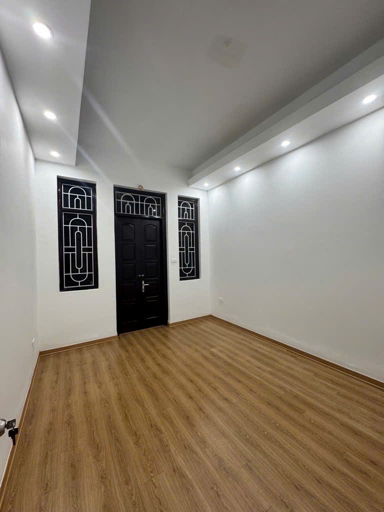 Giáp Bát Nhà thiết kế tân cổ điển 36m, sổ Đ.Ỏ cất két sẵn sàng giao dịch
