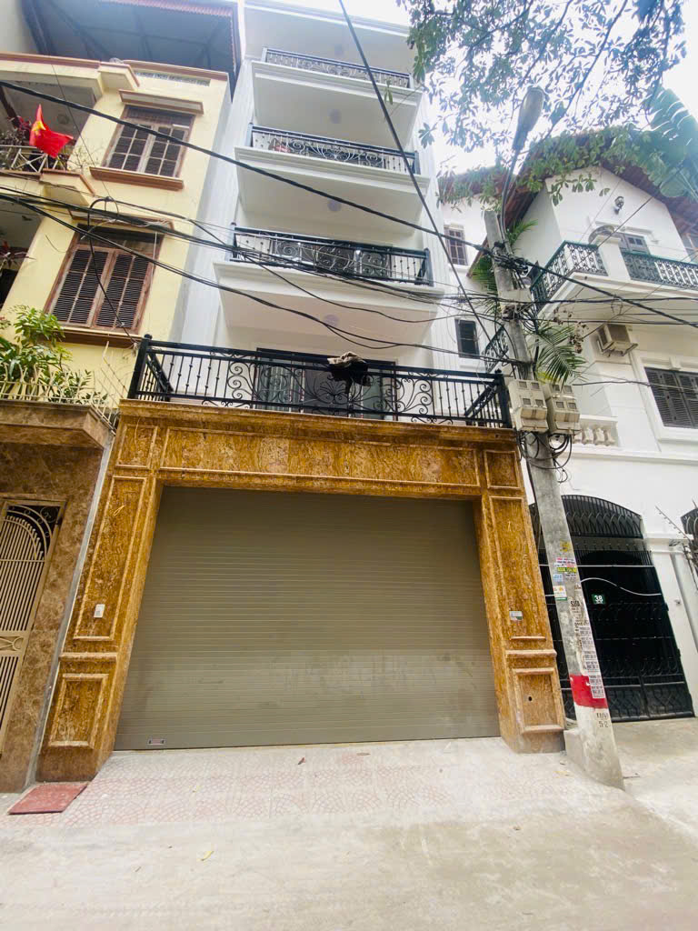 Bán nhà 5 tầng thang máy xịn, ngõ ô tô vào nhà, ở kinh doanh hay văn phòng tuyệt vời