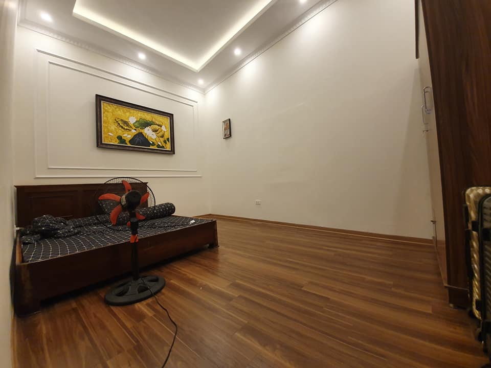 Bán gấp nhà Bùi Xương Trạch, ngõ ôtô tránh, 70m2, chỉ 8.99 tỷ.