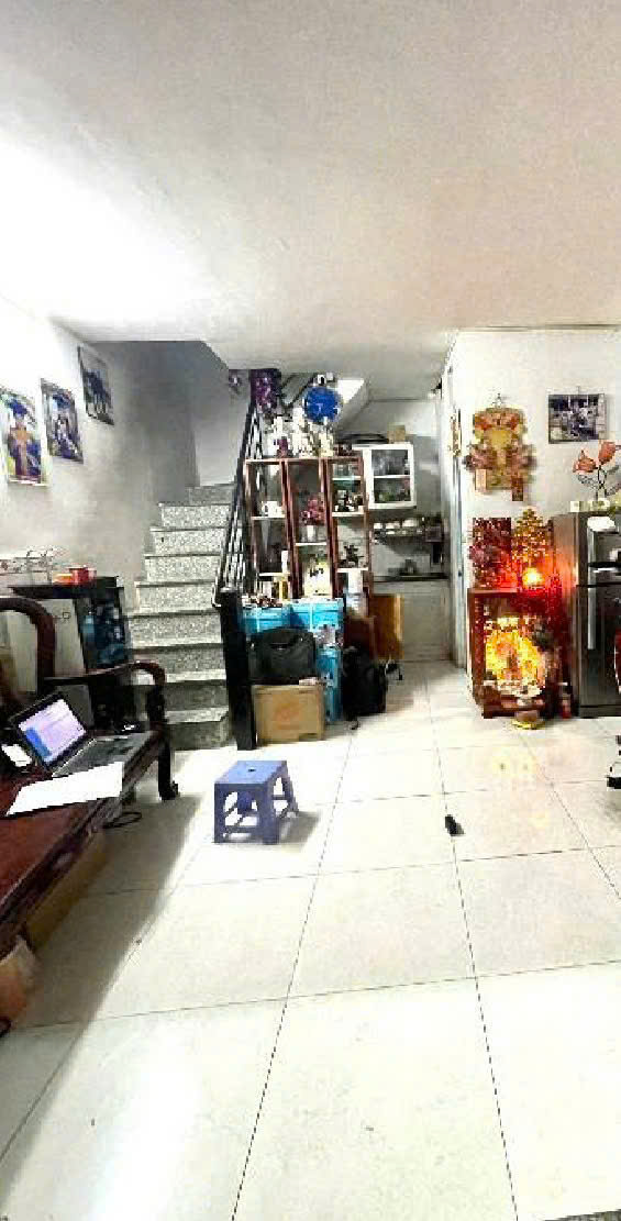 NHÀ CẦN BÁN GIÁ TỐT VÀO Ở NGAY