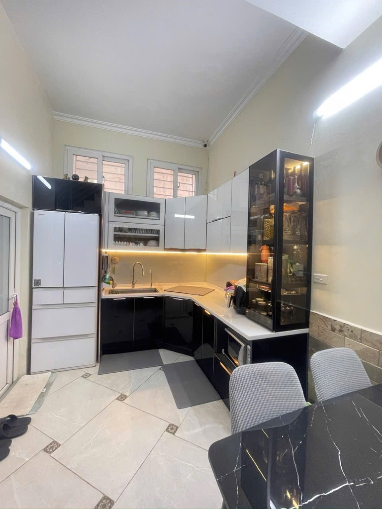 NHÀ ĐẸP ÂU CƠ- TÂY HỒ - GẦN CHỢ