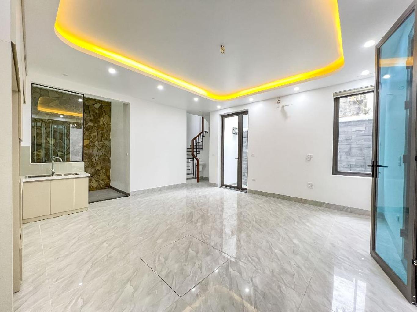 NHÀ ĐẸP ÂU CƠ- TÂY HỒ