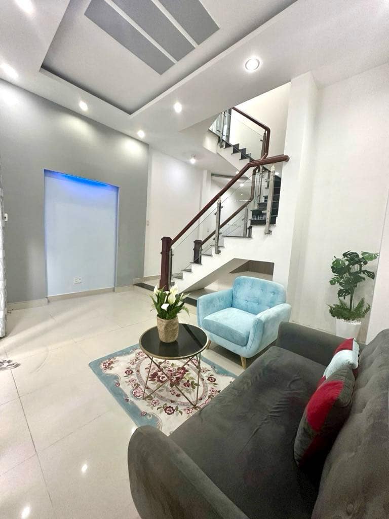 NHÀ ĐẸP GIÁ ĐẸP 3 TẦNG TRUNG TÂM THỦ ĐỨC GIÁ CHỈ 4tỷ7x