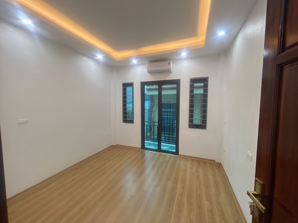 NHÀ ĐẸP LA KHÊ - HÀ ĐÔNG. FULL NỘI THẤT SỊN. DT:  37m2. Chỉ nhỉnh 7 tỷ