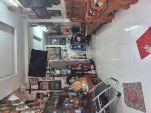 Bán nhà CMT8 2lầu 2PN