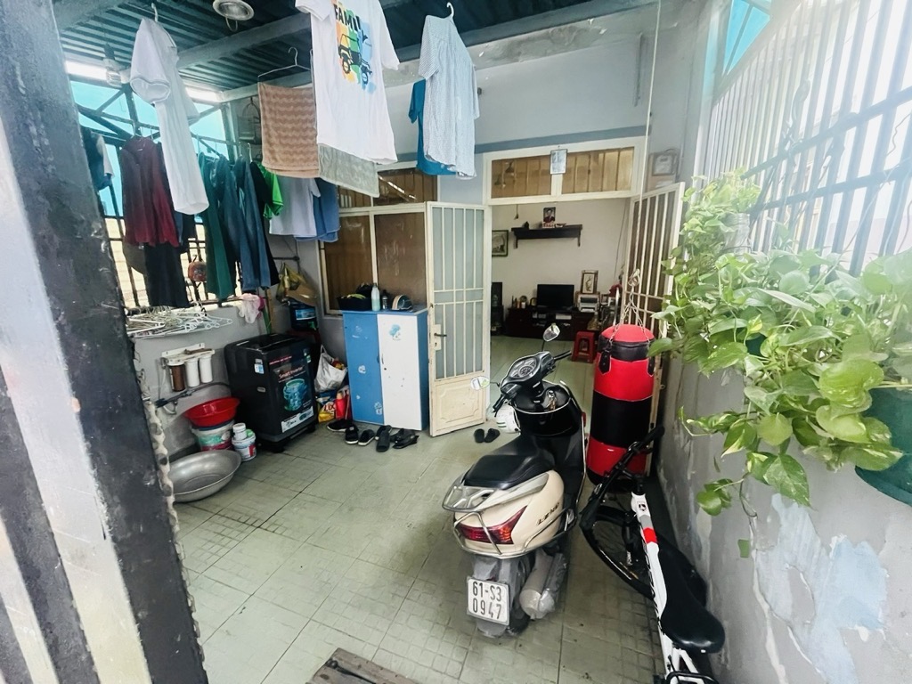 BÁN NHÀ CẤP 4 TRẦN THỊ CỜ  Q12, dt 4×19m.Giá 3,69 tỷ.