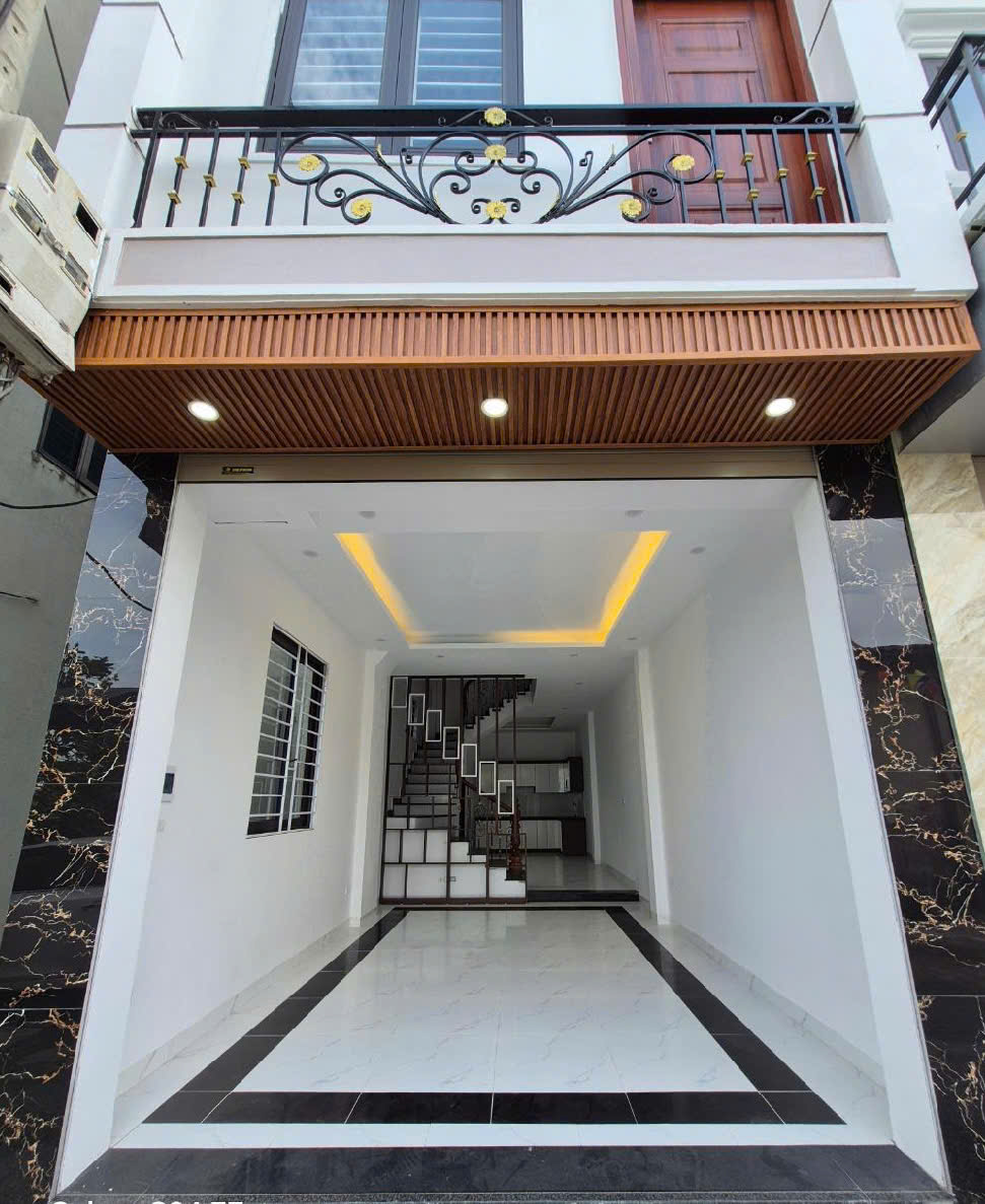 Bán Nhà Mặt Tiền Đẹp – Kinh Doanh Tốt – Trung Tâm Sầm Uất