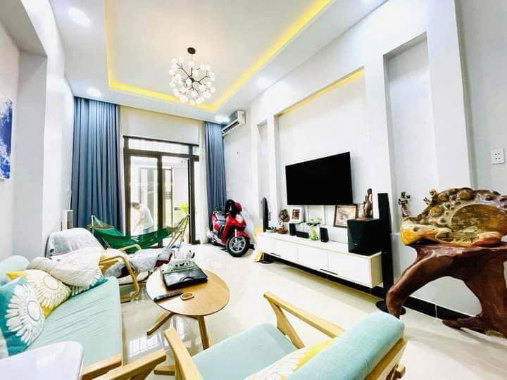 Bán nhà hẻm xe tải 8m thông, khu cán bộ, nở hậu, 3 tầng BTCT, dài 16m, Quận 8, gần cầu Chà Và.