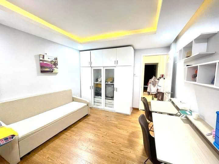 Bán nhà hẻm xe tải 8m thông, khu cán bộ, nở hậu, 3 tầng BTCT, dài 16m, Quận 8, gần cầu Chà Và.