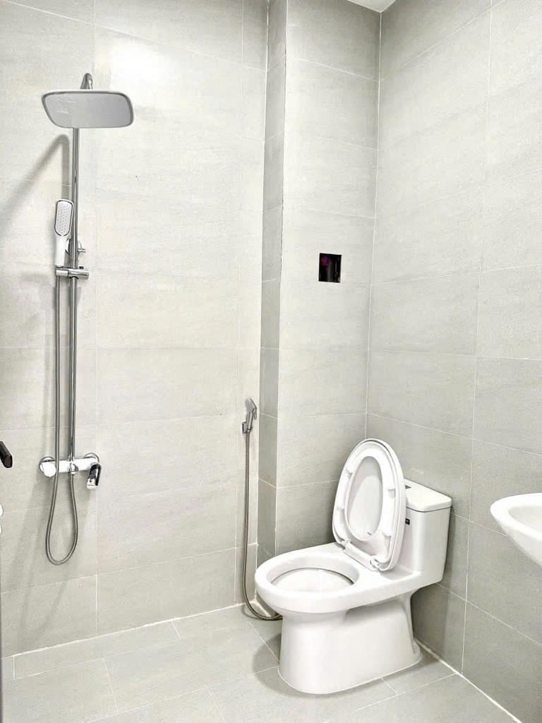 NGAY ÂU CƠ - TRUNG TÂM TÂN PHÚ - 40M2 - SỔ ĐẸP HOÀN CÔNG ĐỦ - SÁT MẶT TIỀN - GIÁ CHỈ HƠN 4 TỶ 