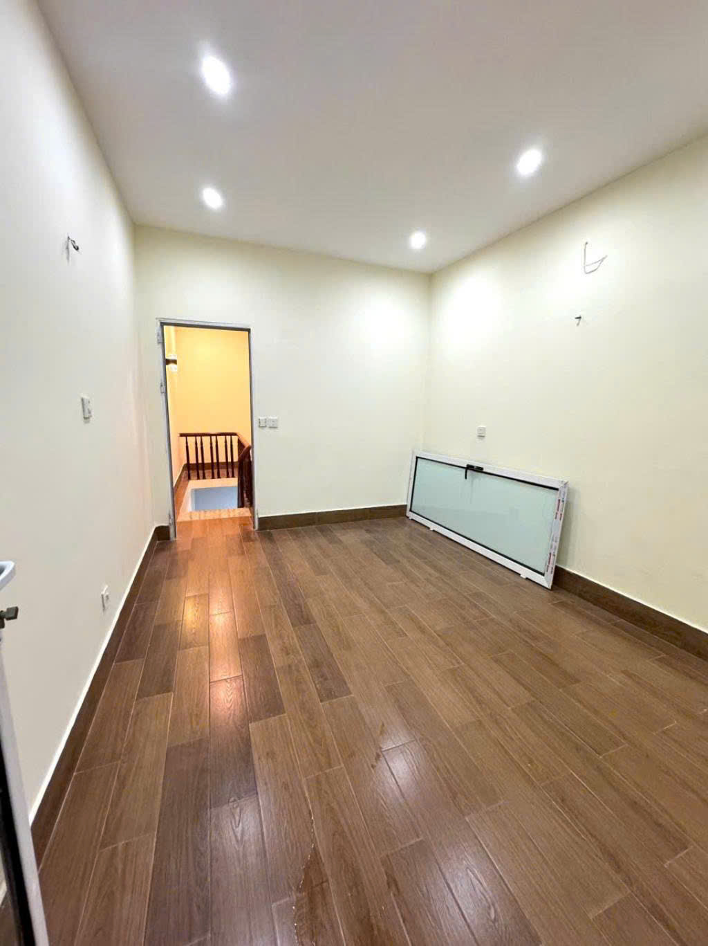 30M RA MẶT NGÕ Ô TÔ TRÁNH KINH DOANH - THOÁNG TRƯỚC SAU - ĐỦ CÔNG NĂNG - Ở LUÔN – VĨNH HƯNG