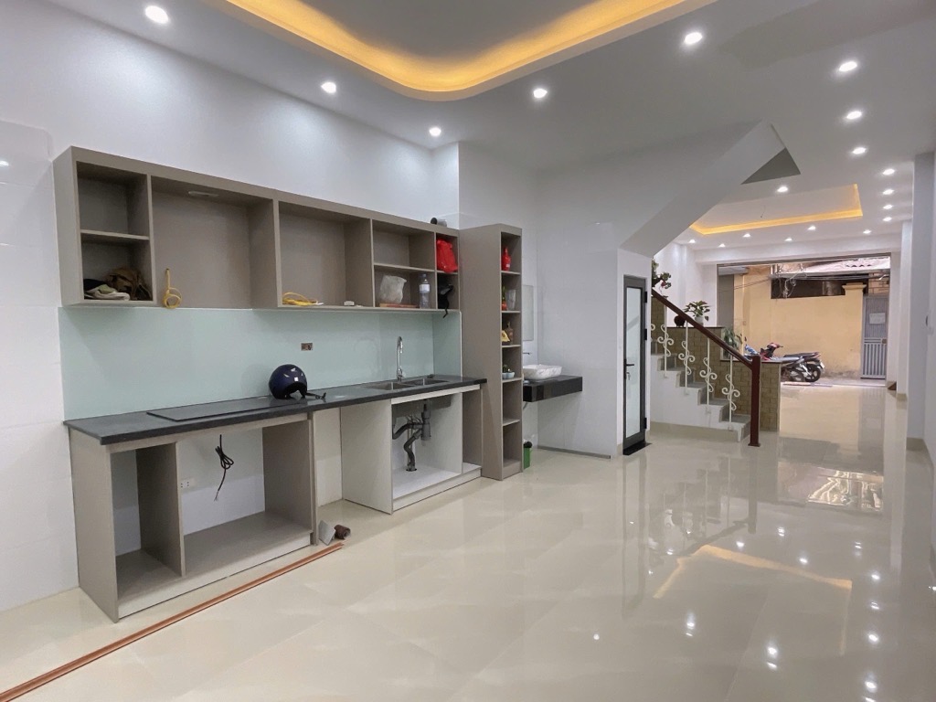 Cần bán nhà Trần Duy Hưng 60m 5 tầng MT 4m 14.3 tỷ kinh doanh