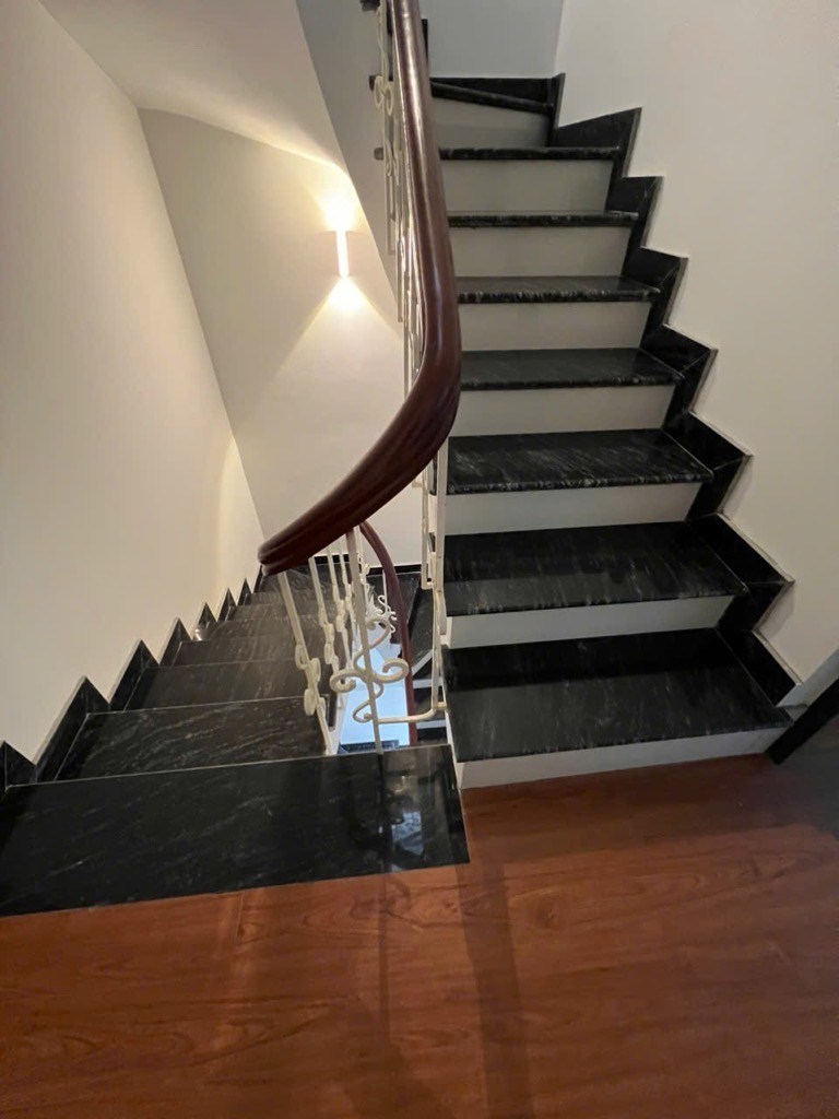 Cần bán nhà Trần Duy Hưng 60m 5 tầng MT 4m 14.3 tỷ kinh doanh