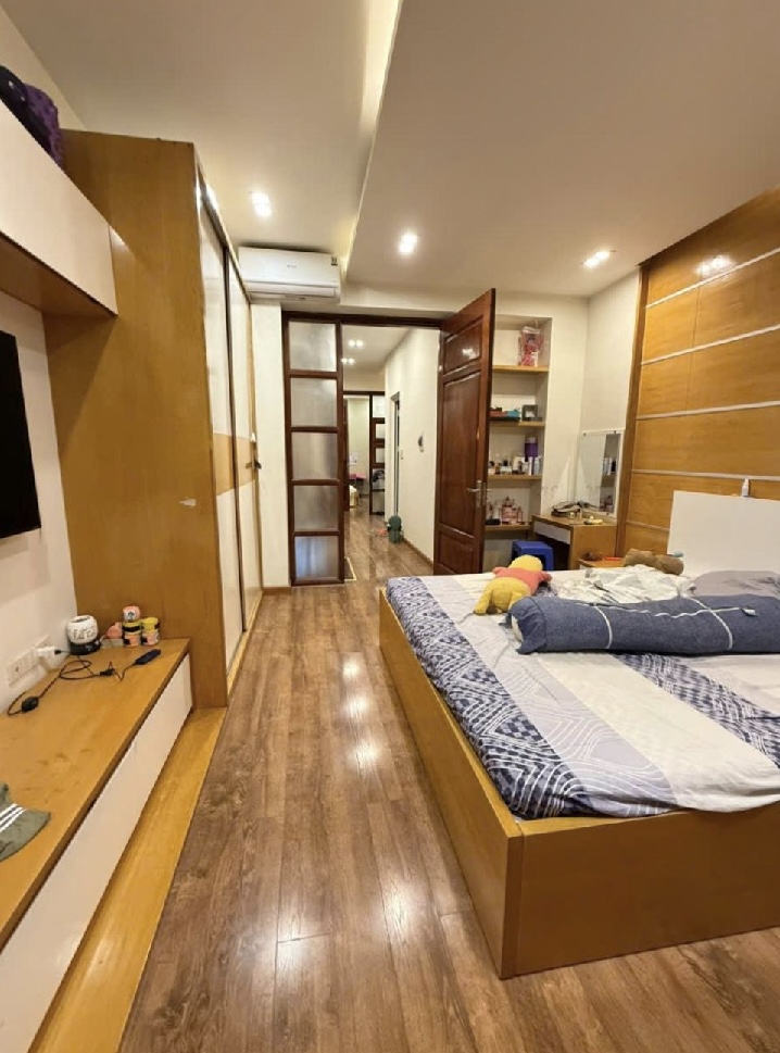 NHÀ 5 TẦNG, 2 CHỖ ĐỂ Ô TÔ, KINH DOANH ĐƯỢC, MỄ TRÌ, TỪ LIÊM