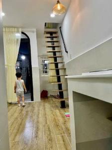 NHÀ MỚI NHỎ XINH- TỔ ẤM GIA ĐÌNH NHỎ-SỔ HỒNG RIÊNG- TRUNG TÂM QUẬN- ĐIỆN BIÊN PHỦ- PHƯỜNG 11- QUẬN 10