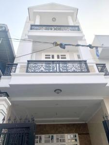 Chính Chủ cần B-Á-N Gấp, Nhà lô Góc - Hồ Văn Tư- Trường Thọ Thủ Đức chỉ Hơn 6 Tỷ