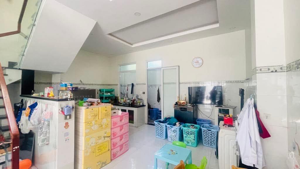 Ngay Phạm Văn Đồng, Linh Tây  Lô đất siêu đẹp- Xây 4 tầng 7.6x12 90m2 chỉ 7 tỷ TL - Xe hơi 6m
