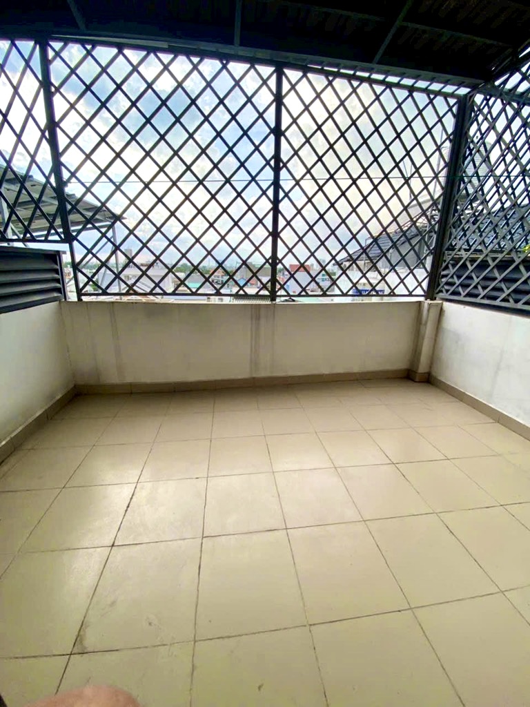 NHÀ ĐẸP 5 TẦNG - NGAY VẠN PHÚC CITY - Ô TÔ NGỦ TRONG NHÀ - GIÁ CHỈ 9.xx Tỷ..