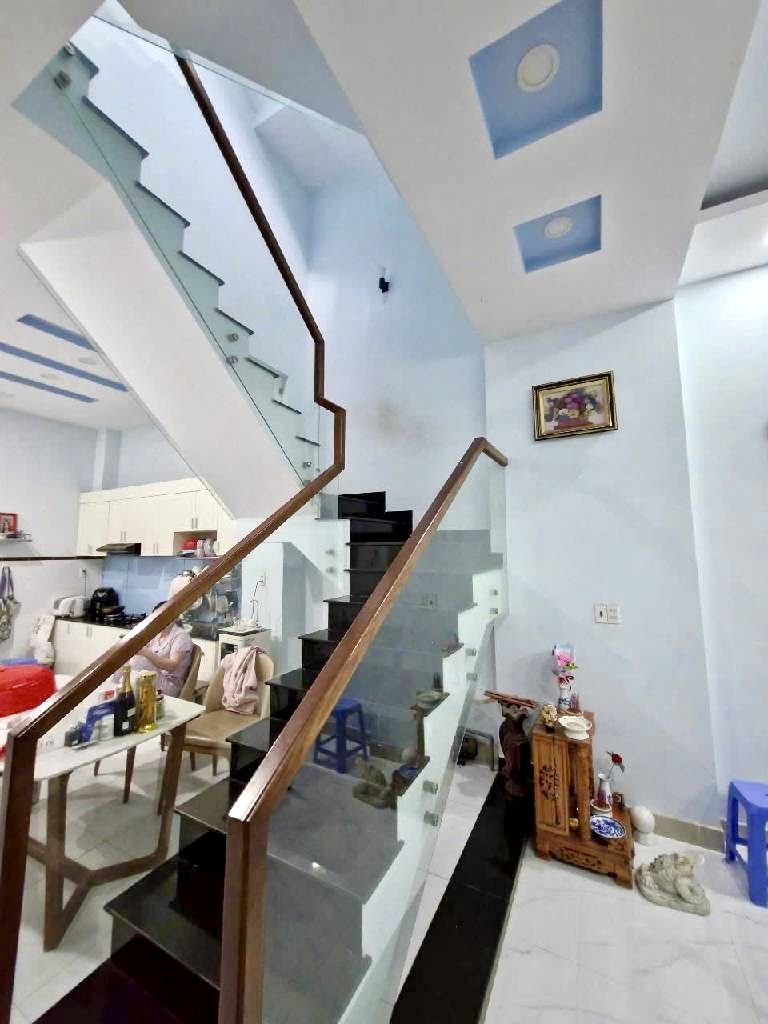 NHÀ ĐẸP 3 TẦNG | NGAY TRUNG TÂM P.LINH ĐÔNG, THỦ ĐỨC | PHẠM VĂN ĐỒNG | ĐƯỜNG XE TẢI VI VU | GIÁ TỐT