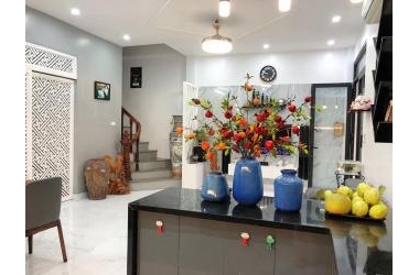Nhà Siêu Đẹp Hoàng Quốc Việt, ở luôn Gần Ô Tô 64m, 4 Tầng, 4,85 Tỷ