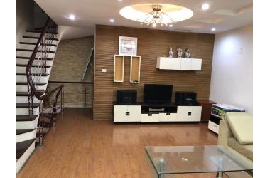 Gần Phố Linh Quang,Tôn Đức Thắng DT 52m,5 tầng,MT4m, Gia 4,8Tỷ