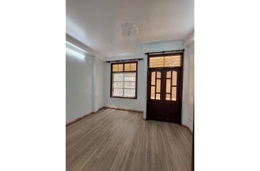 Siêu Hiếm Nhà Đại La,Gần Phố,MT Rộng 31m 3,5T, 2,3 tỶ