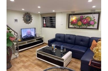 Nhà Phố Bạch Đằng ở Luôn Cách Bờ Hò 5p, 19m,5 Tầng, 1,4 Tỷ