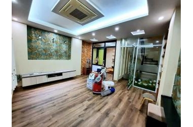 Siêu Phẩm Hào Nam lô Góc DT70m - 4T 5 Ngủ Gia Bán 6,5 Tỷ