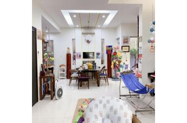 Nhà Phân Lô Ô Tô Đõ Cửa, DT 35m, 3 Phòng Ngủ Gía 2,8 Tỷ