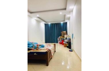 Siêu Hiếm Gần Linh Đàm 40 m,5 Tầng 3 Ngủ, 3,7ty