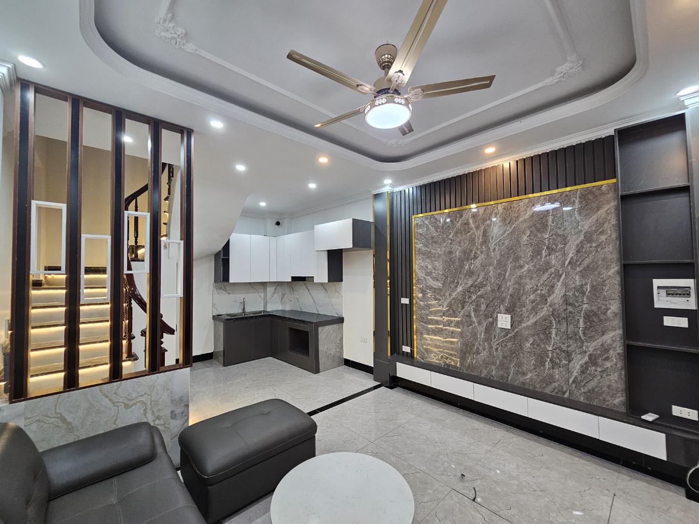 BÁN NHÀ THANH AM GẦN ĐƯỜNG MỚI, NGÕ Ô TÔ, 30M2-5 TẦNG- 5,8TỶ.  ❎ NHÀ 5 TẦNG MỚI TOANH - NỘI THẤT SANG XỊN️ ❎ THỬA VUÔNG VẮN. SỔ ĐỎ SS GIAO DỊCH.