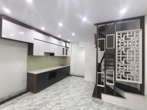 Bán nhà mới xây Thanh am, 30m2 chỉ 5,65 tỷ, 5 tầng, ngõ rộng, tiện ích nhiều.
