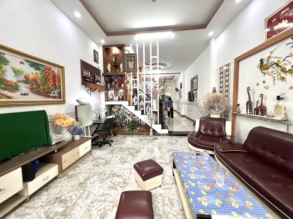 Bán nhà - sát mặt tiền - 5tỷ