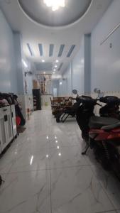 BÁN NHÀ 2 LẦU - HẺM BA GÁC TRƯỚC NHÀ 4 MÉT HUỲNH TẤN PHÁT TÂN THUẬN ĐÔNG QUẬN 7.