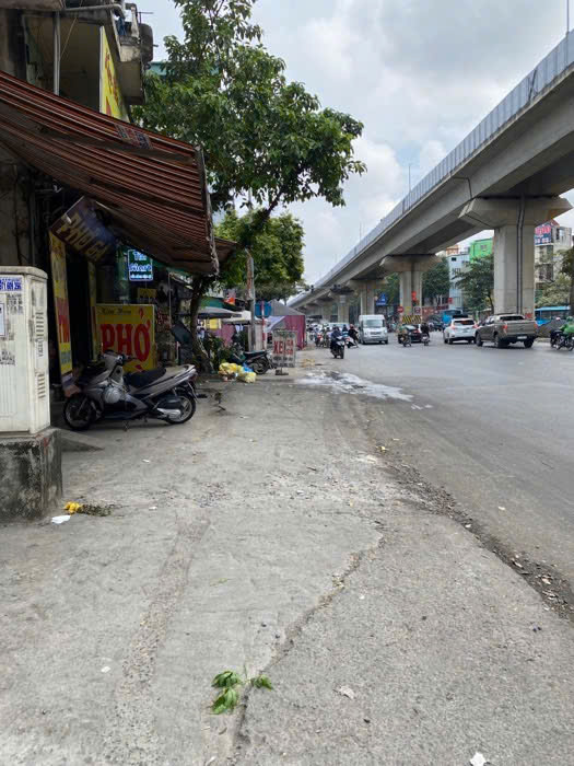 MẶT PHỐ LỚN - ĐƯỜNG ĐÔI - NÓI KHÔNG VỚI LỖI PHONG THỦY - 2 CHIỀU XE CHẠY TẤP NẬP NGÀY ĐÊM