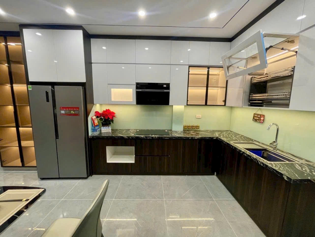 Bán nhà 7 tầng - HOÀNG NHƯ TIẾP
