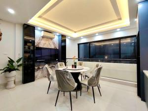 Cần được giao bán ngay