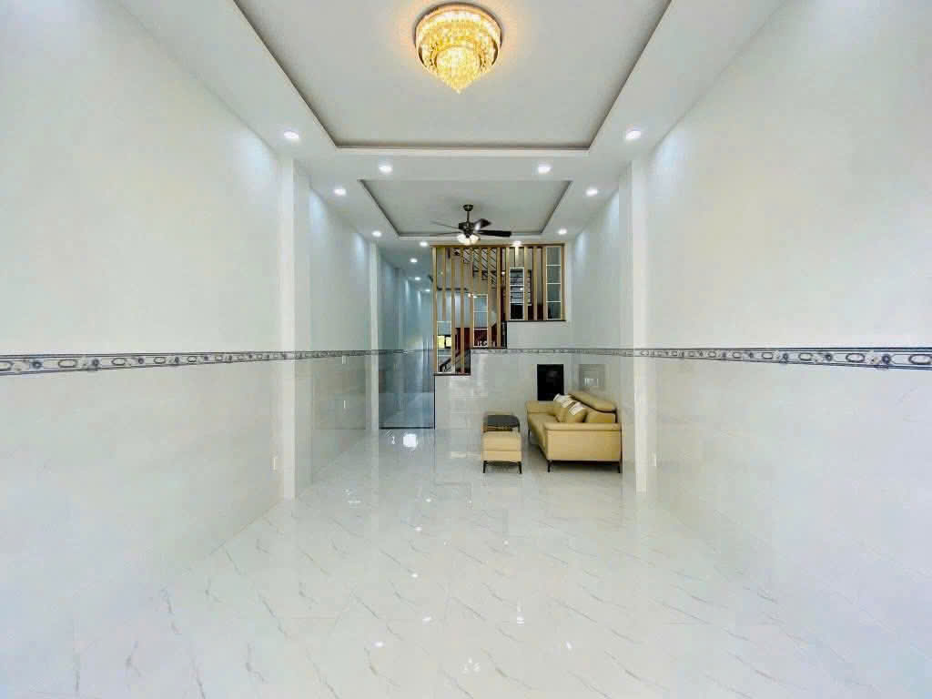 Bán nhà diện tích 130m2 1 trệt 2 lầu đường Tô Ký quận 12  HCM