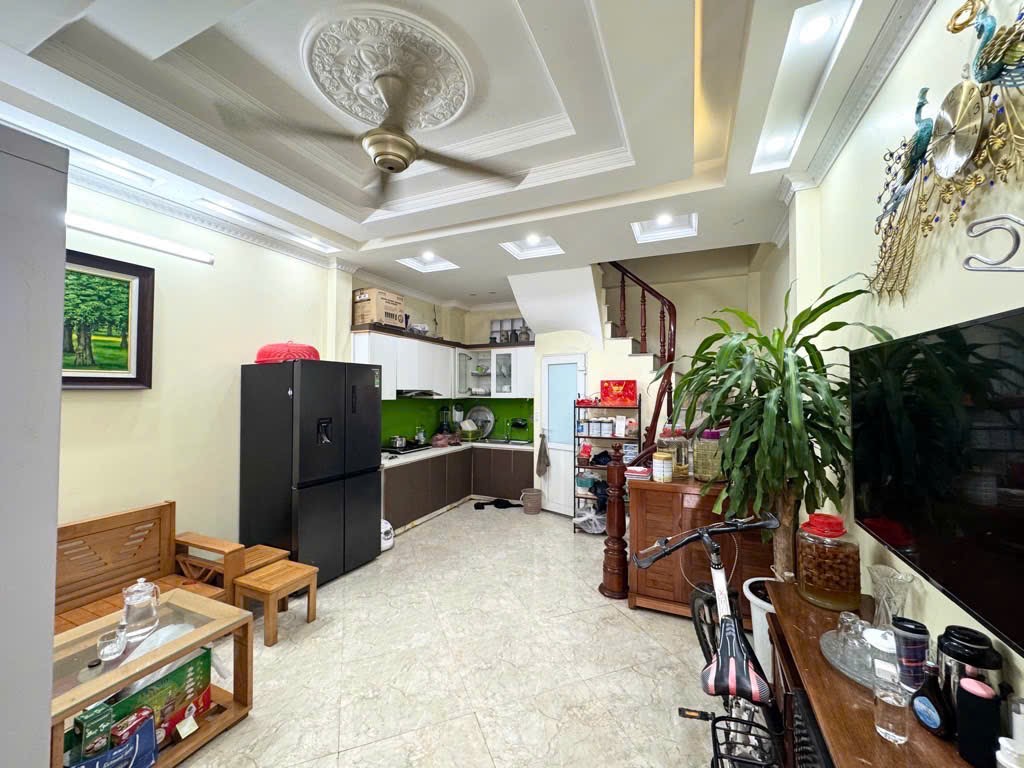 BÁN NHÀ PHỐ MINH KHAI – NGÃ TƯ CHỢ MƠ  – 35M  – CHỈ HƠN 7 TỶ