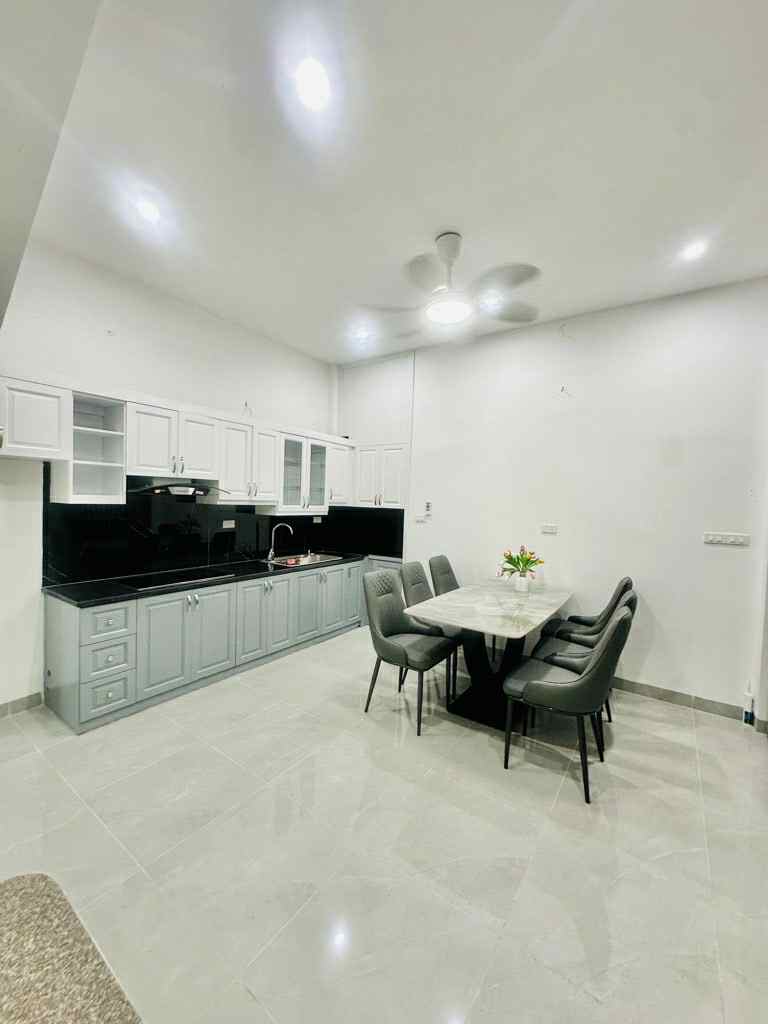 HIẾM – PHỐ LÊ THANH NGHỊ – LÕI TRUNG TÂM – GẦN ĐẠI HỌC BÁCH KHOA, KINH TẾ, XÂY DỰNG – BỆNH VIỆN THANH NHÀN