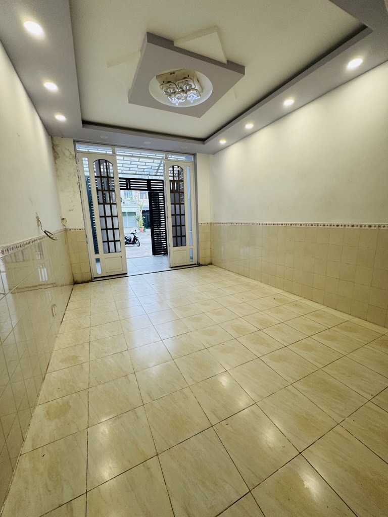 NHÀ MẶT TIỀN ĐƯỜNG GẦN CHỢ DA SÀ