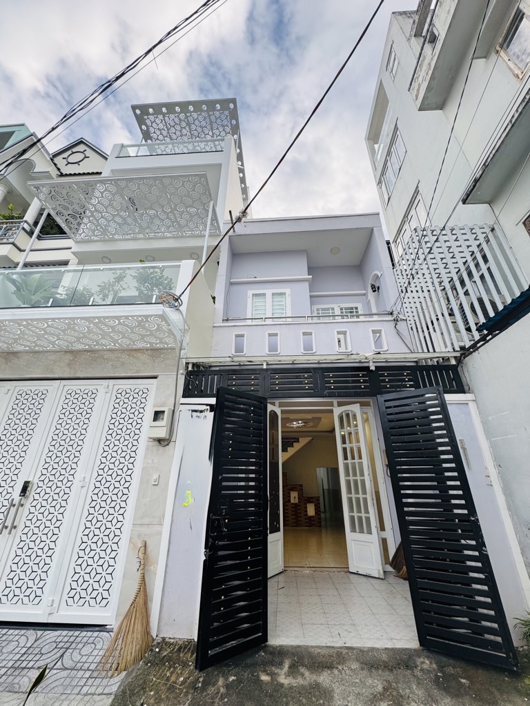 NHÀ MẶT TIỀN ĐƯỜNG GẦN CHỢ DA SÀ